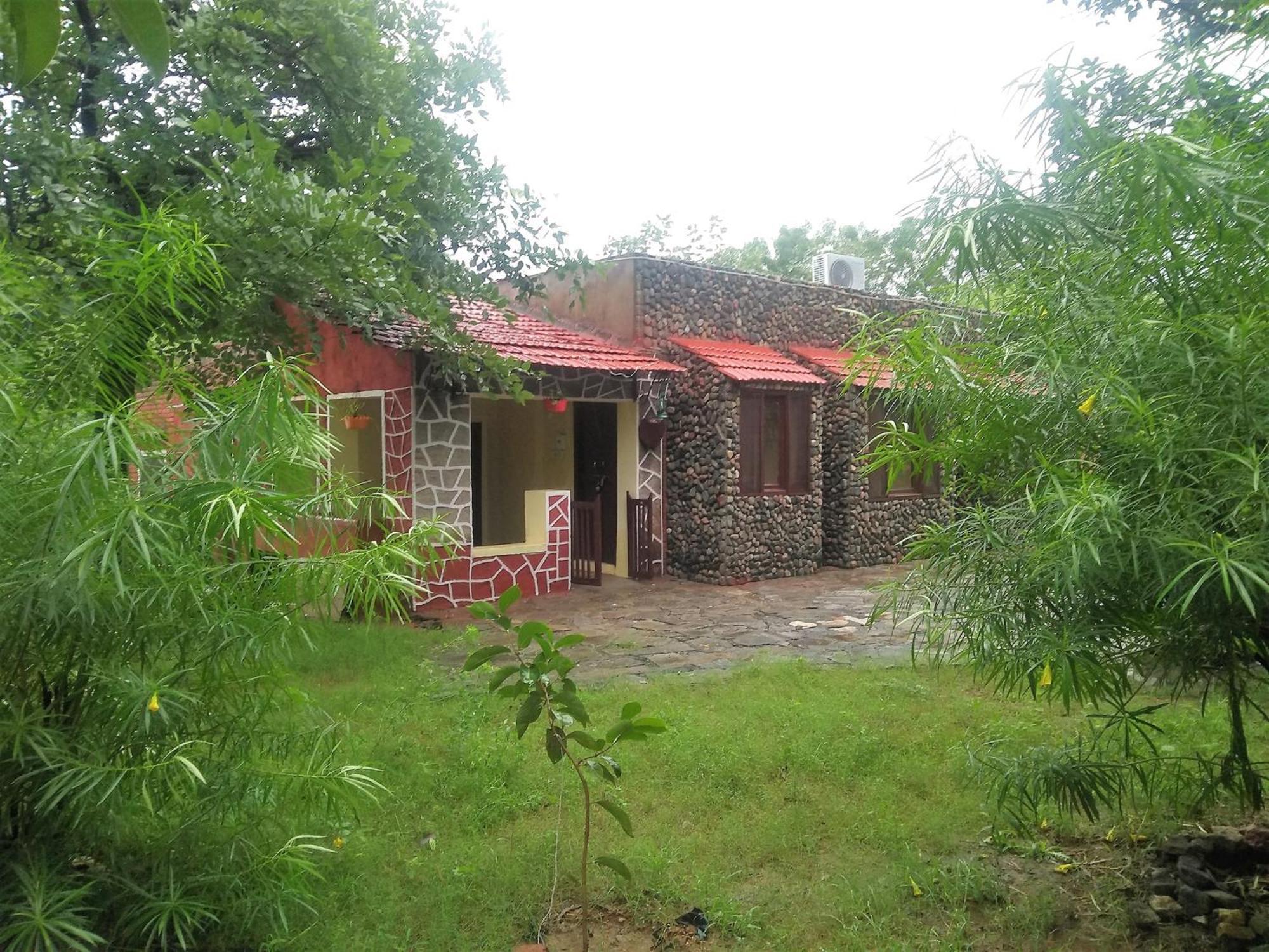 Shivika Lake Hotel Ranakpur Sādri المظهر الخارجي الصورة