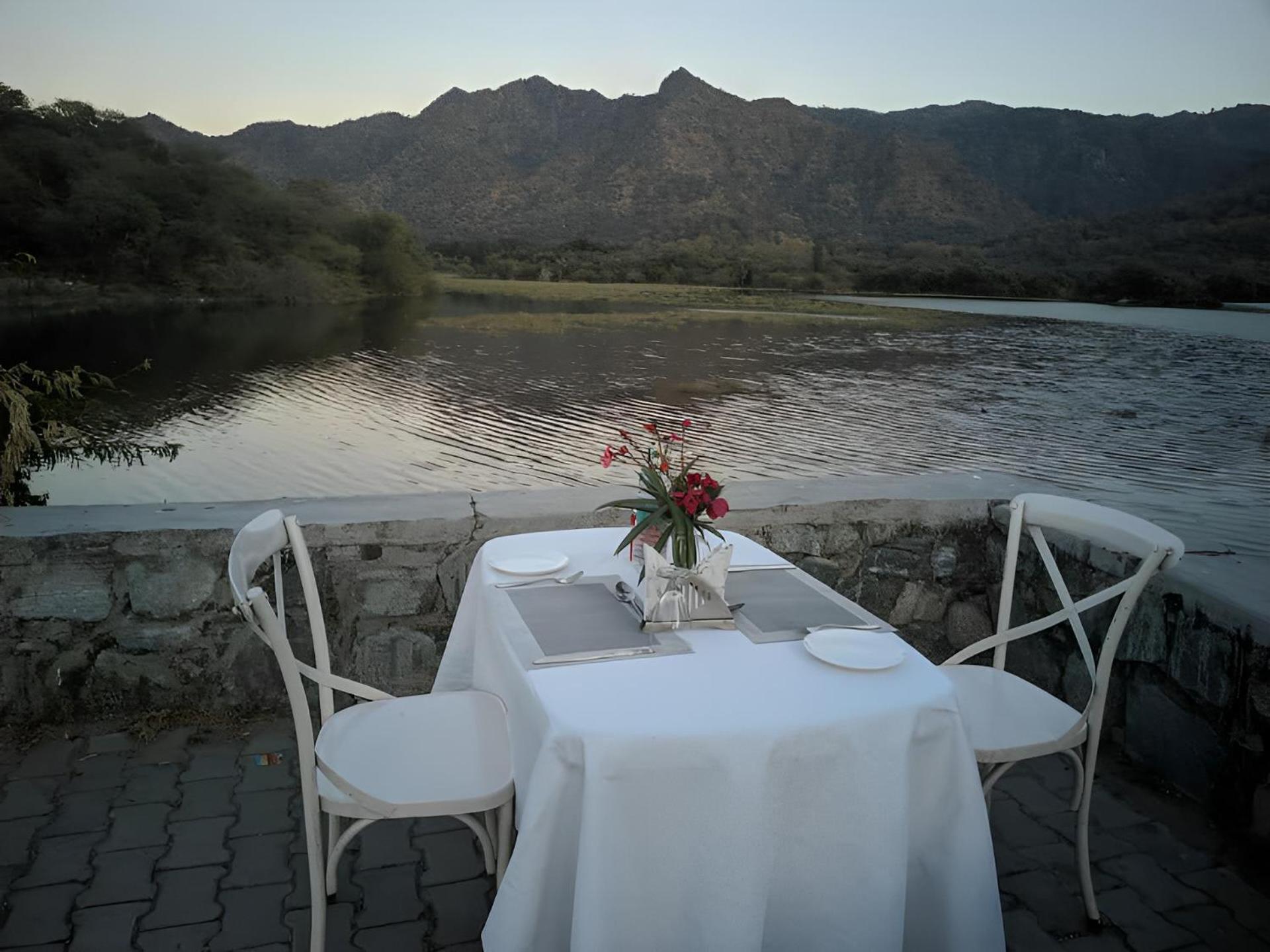 Shivika Lake Hotel Ranakpur Sādri المظهر الخارجي الصورة